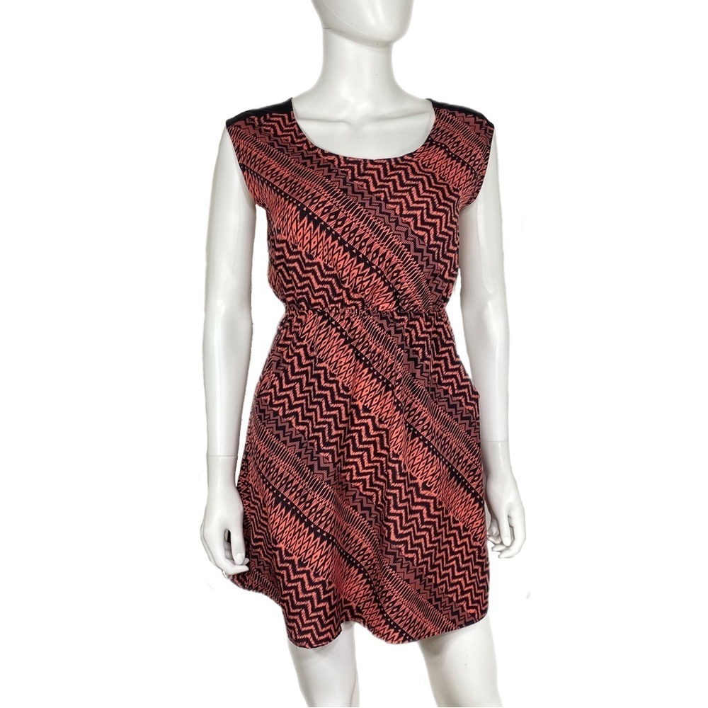 Delirious Los Angeles Lightweight Sleeveless Pocket Dress